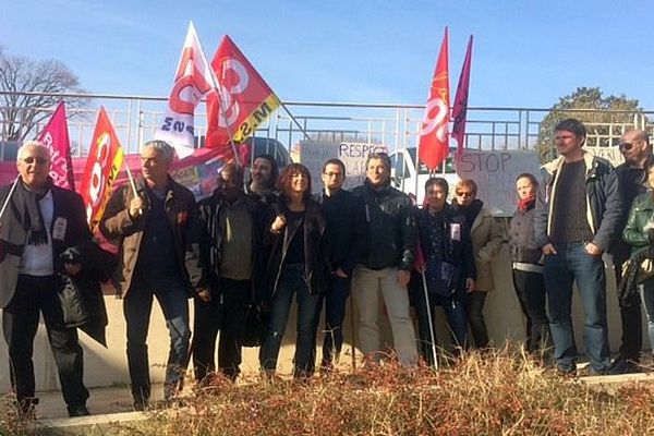 Montpellier - rassemblement de salariés de la MSA devant le tribunal - 2 janvier 2017.