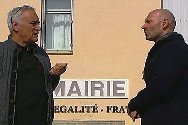 Caves (Aude) - Bernard Devic et Thierry Sauze font liste commune. La gauche et la droite s'unissent pour le village - février 2014.