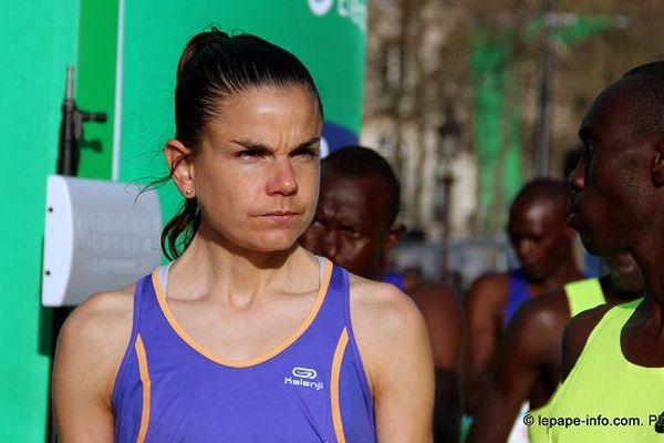 Sophie Duarte, dimanche matin, au départ du 39e marathon de Paris