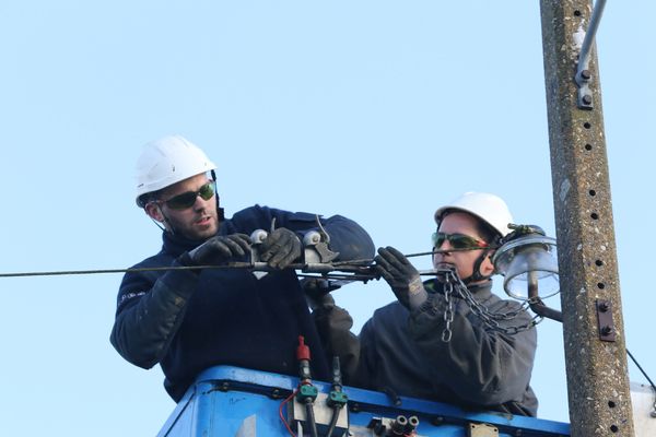 Avec des renforts venus de toute la France 600 techniciens d'Enedis sont mobilisés ce jeudi en Auvergne