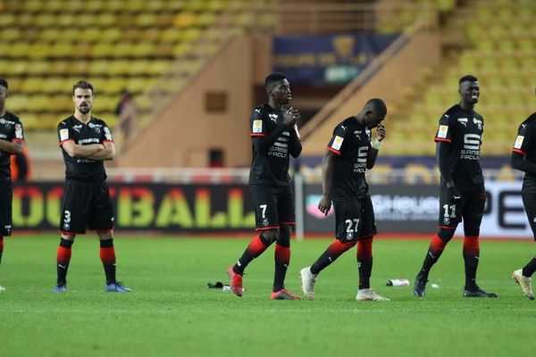 La déception des Rennais, après la séance des tirs au but qui signe leur élimination de la Coupe de la Ligue - 9/01/2019