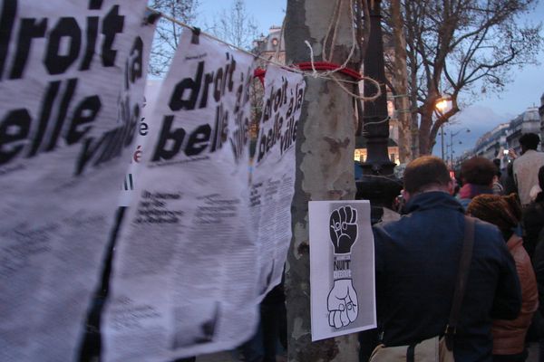 Une nuit debout sur la place de la République.