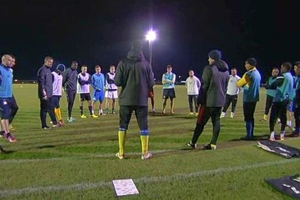 Mende - l'AFL 48 à l'entraînement avant le 7e tour de la Coupe de France - 13 novembre 2013.