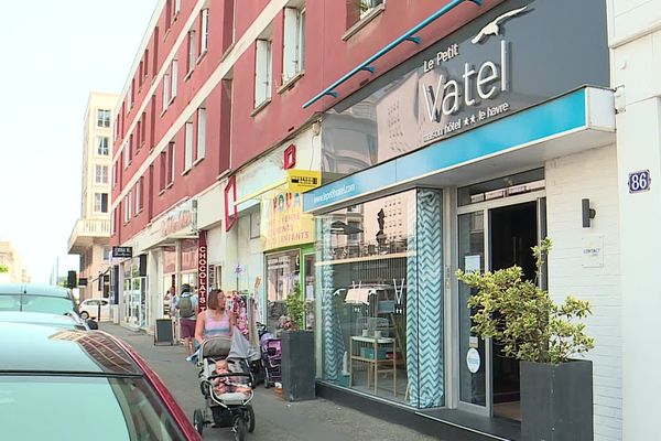 L'hôtel Le Petit Vatel situé en centre-ville du Havre fait parti du réseau "Contact Hôtels"