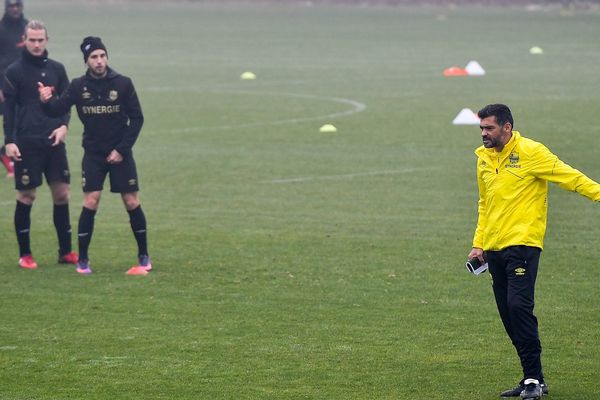 Sergio Conceiçao sur la pelouse de la Jonelière à Nantes