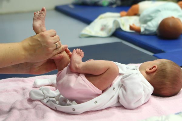 L'homme a reconnu une petite Adélaïde 6 jours après sa naissance et a donné 6 500 euros à sa mère.