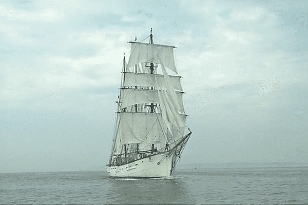 Les bateaux majestueux, rois de Temps Fête à Douarnenez