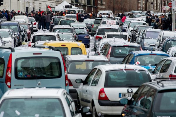 Les salariés de Stora Enso avaient déjà organisé le 28 janvier une opération escargot entre Corbehem et Arras 