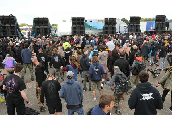 Le teknival de Marigny avait rassemblé fin avril 20.000 personnes sur cette ancienne base de l'Otan.