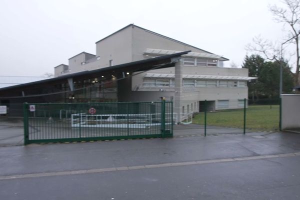 Le collège de Léonard-de-Vinci d’Ecquevilly où se sont déroulés les faits.