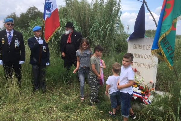 Arles : commémoration au camp de Saliers, un camp d'internement pour tsiganes