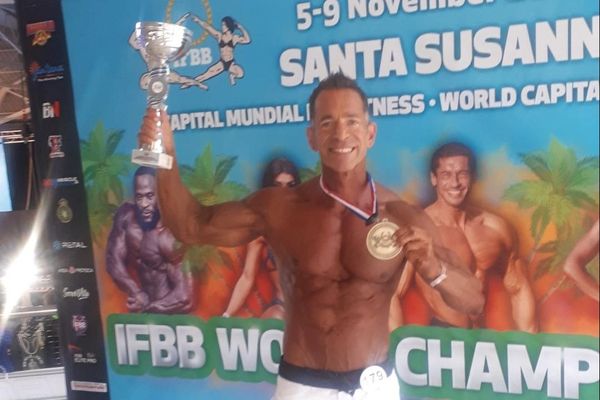 Jean-Philippe Cesari, bodybuilder bastiais, a été sacré champion du monde de sa discipline en Espagne ce samedi 7 novembre. 