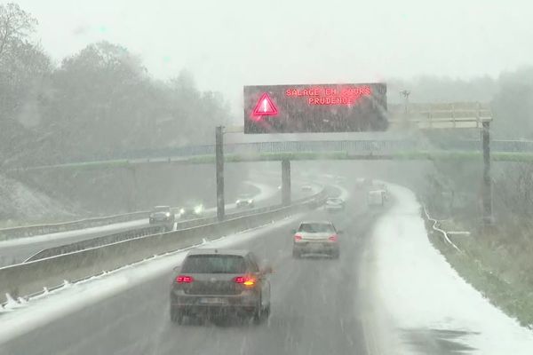 Les conditions restent difficiles à 12 heures, selon la SANEF.