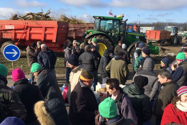 Le blocage des agriculteurs au nord de Montauban