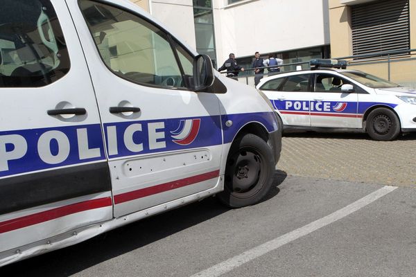 À Échirolles, les équipes de GRDF, les pompiers et la police sont intervenus sur place, lundi 13 mai 2019.