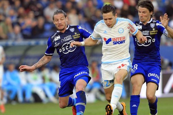 Les joueurs de l'OM accusent une nouvelle défaite face à Bastia. 