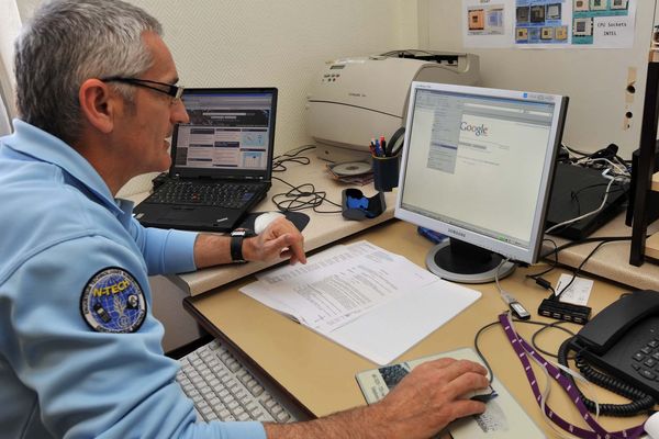 Un gendarme de Niort (79) chargé de la lutte contre la pédophilie sur Internet