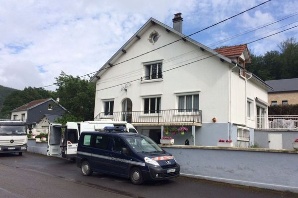 La maison à l'entrée de Laifour, théâtre d'un cambriolage dans la nuit du lundi 28 au mardi 29 mai.