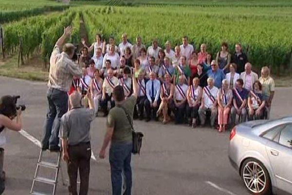 La photo des mariés lors de la création de la commune nouvelle