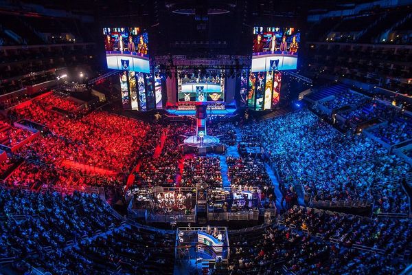 Certaines compétitions d'E-Sport attirent des dizaines de milliers de spectateurs