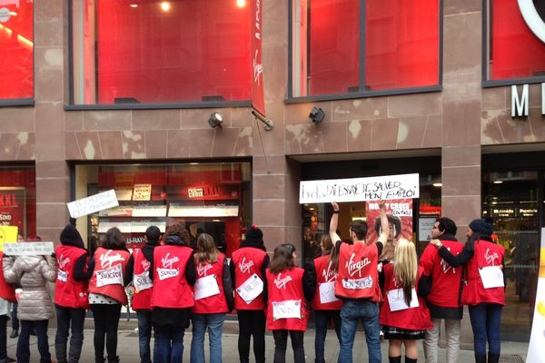 Strasbourg : une vingtaine de salariés du Virgin Megastore ont débrayé