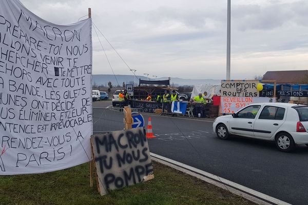 A Saint-Beauzire, les gilets jaunes vont se mobiliser sur place samedi, car peu envisagent d'aller à Paris.