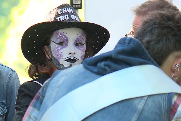 Plusieurs artistes drags ont fait le show à la "Fierté est dans le pré" à Saint-Laurent.