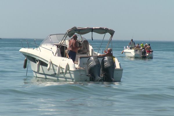 La plage de Villeneuve-lès-Maguelone attire les plaisanciers amateurs de "beaching".