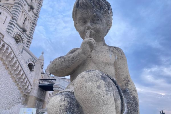 Plus d'un million d'euros de dons ont été récoltés, permettant le lancement en février 2025 du chantier historique de Notre-Dame de la arde à Marseille.