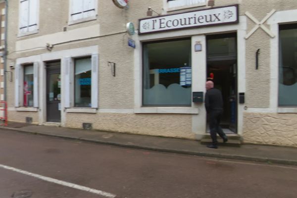 A Menou, les travaux de la grande rue pénalisent l'unique commerce du village