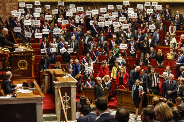 Séance houleuse ce lundi 20 mars à l'Assemblée Nationale à l'occasion du vote des motions ce censure.