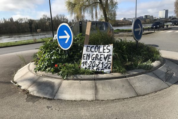 Les établissements scolaires sont appelés à poursuivre le mouvement de grève du 19 mars jusqu'au 22.