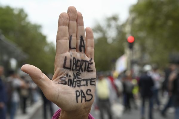 Les précédents rassemblements ont généré une occupation illégale du domaine public routier, impactant la circulation sur le rond-point Terres de Millet et provoquant une gêne des automobilistes qui a nécessité l’intervention des forces de sécurité intérieure.