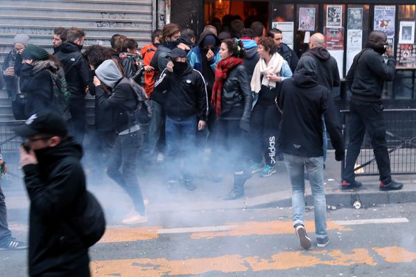 Des échauffourées à Paris, le 7 mai 2017.