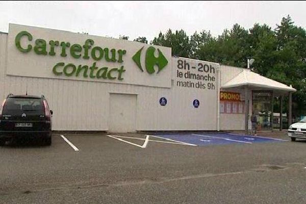 Le Carrefour Contact de Wingen-sur-Moder