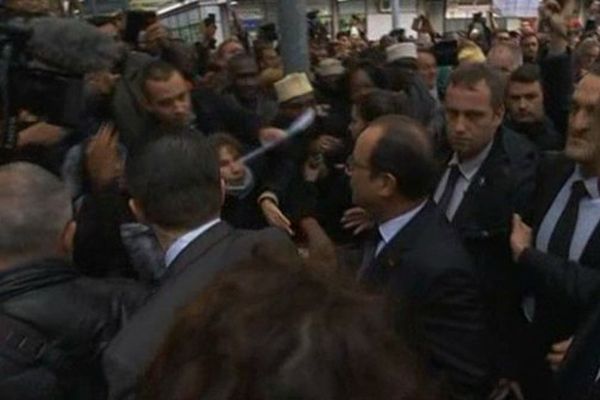 François Hollande ce mardi en visite à la Courneuve pour le lancement de de l'Agence nationale de développement économique