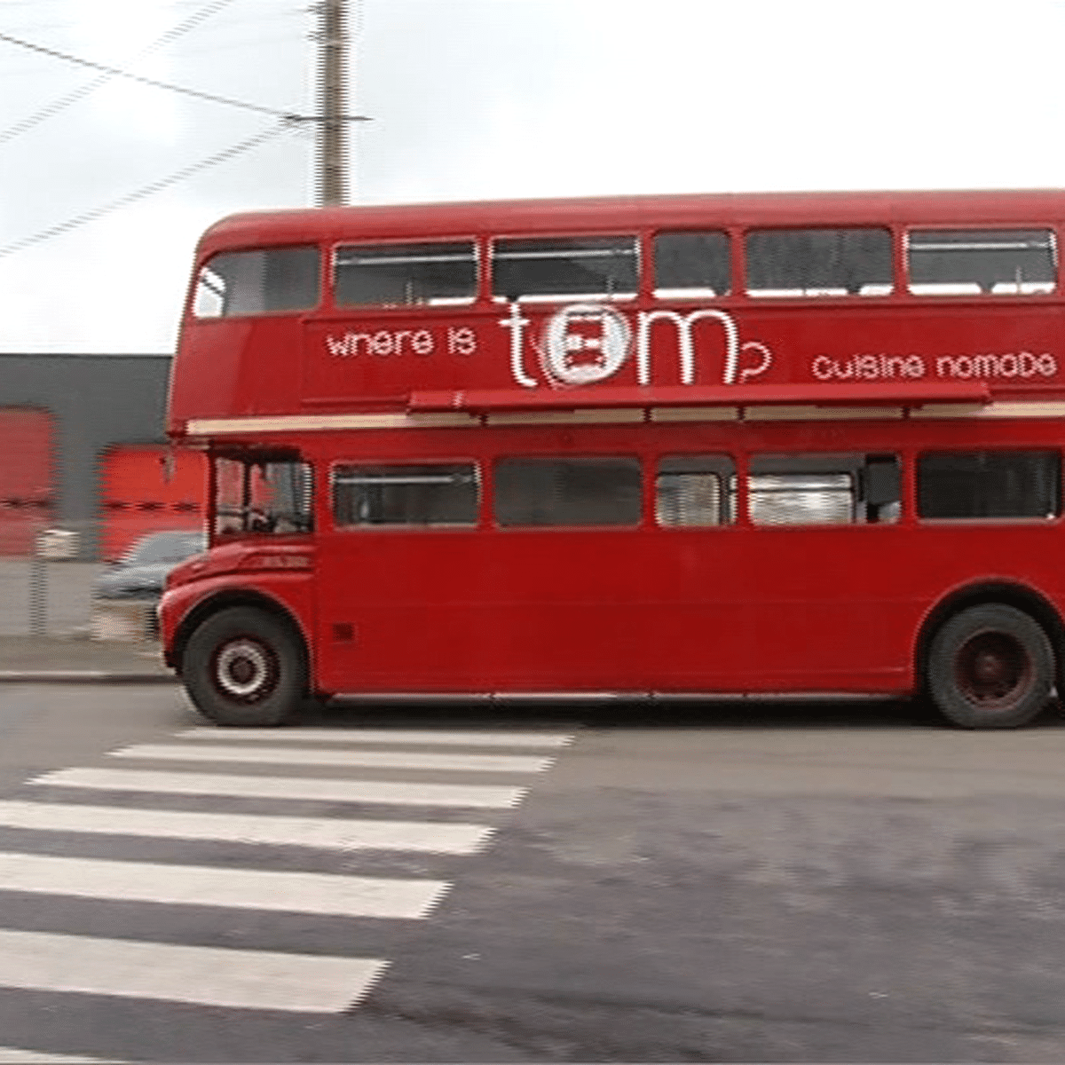 A Lorient Un Bus Anglais Pour Dejeuner