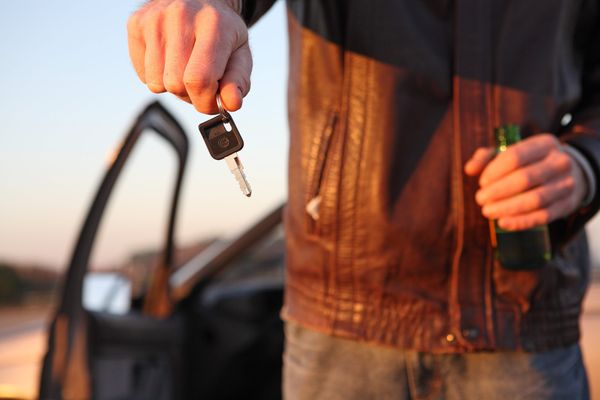 L'adolescent conduisait ivre et sous l'effet de stupéfiants lorsqu'il a percuté de plein fouet et à grande vitesse la voiture d'une conductrice de 88 ans qui succombera à ses blessures.