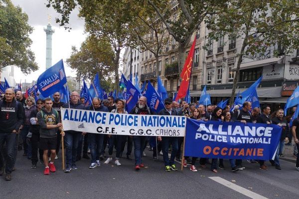 Policiers d'Occitanie dans la manifestation nationale du 2 octobre 2019 à Paris