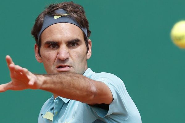 Gaël Monfils élimine Roger Federer en huitième de finale à Monte-Carlo.
