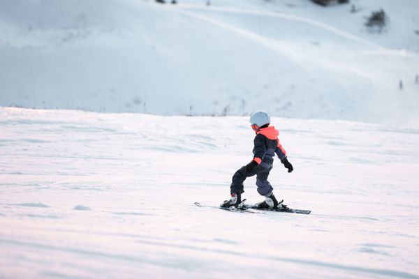 La masse musculaire des enfants est moins développée que celle des adultes : ils sont donc plus exposés aux risques de blessure.