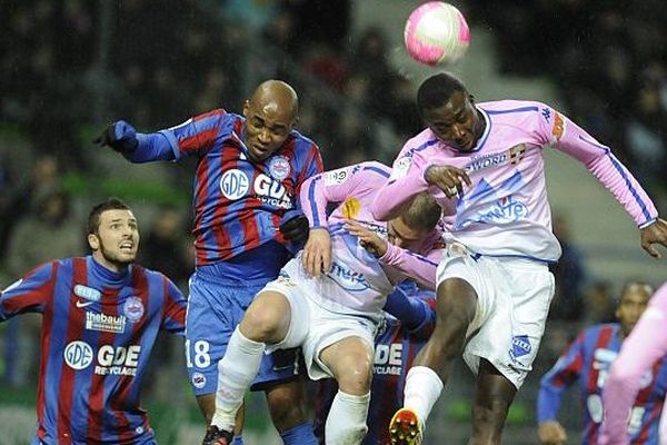 Match entre Caen et Evian, archives février 2012