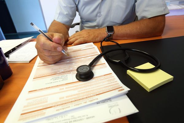 Cette année, un nouveau médecin a annoncé qu'il arrêterait d'exercer en Haute-Marne d'ici quelques mois, une situation qui inquiète dans un département où les généralistes se font de plus en plus rares.