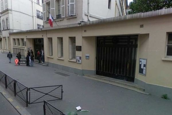 Les enseignants du lycée professionnel Théophile Gautier à Paris ont suspendu leurs cours depuis lundi à la mi-journée.