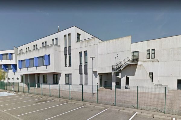 Le collège Copernic, à Duttlenheim.