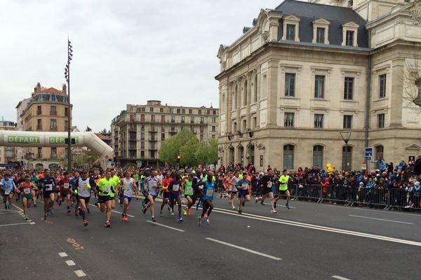 1400 coureurs pour cette 34eme édition, mais pas de nouveau record !
©G. Rivollier, France 3