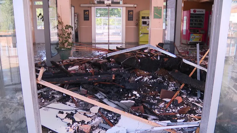 Une partie de la toiture s'est effondrée dans la gare de Vesoul