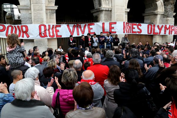 La manifestation des supporters du Nîmes Olympique le 22/11/2014