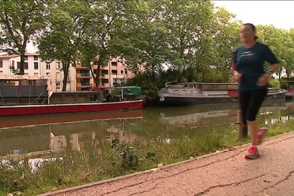 Les coureurs veulent préserver le Canal du Midi et ses célèbres platanes. 