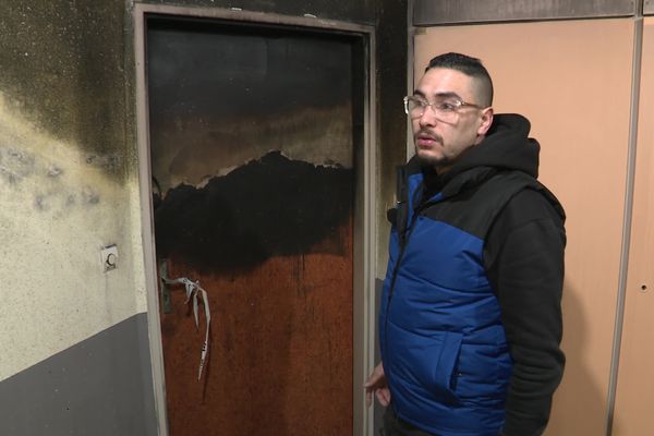 Farid a dû quitter son logement après l'incendie qui s'est produit le 13 février.